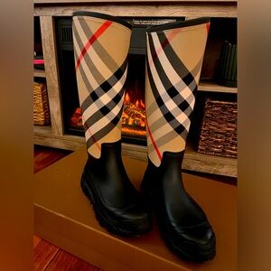 Burberry Ryan high boots